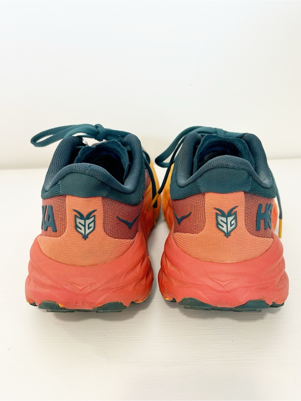 HOKA ONE ONE Speedgoat running shoes blue and coral - Picture 5 of 10